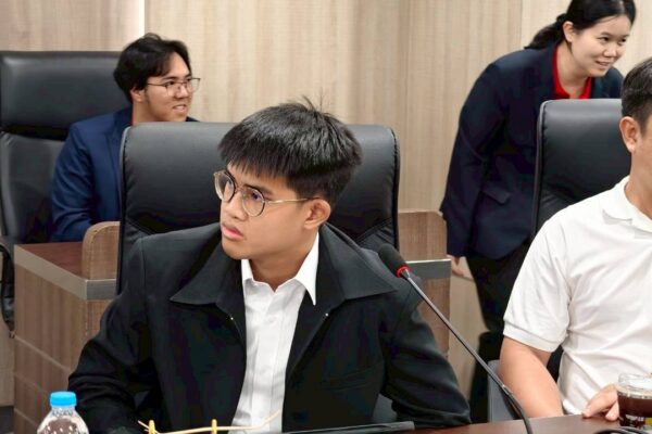 LINE_ALBUM_16-10-68 ประชุมหารือแนวทางการจัดการศึกษา_251017_12